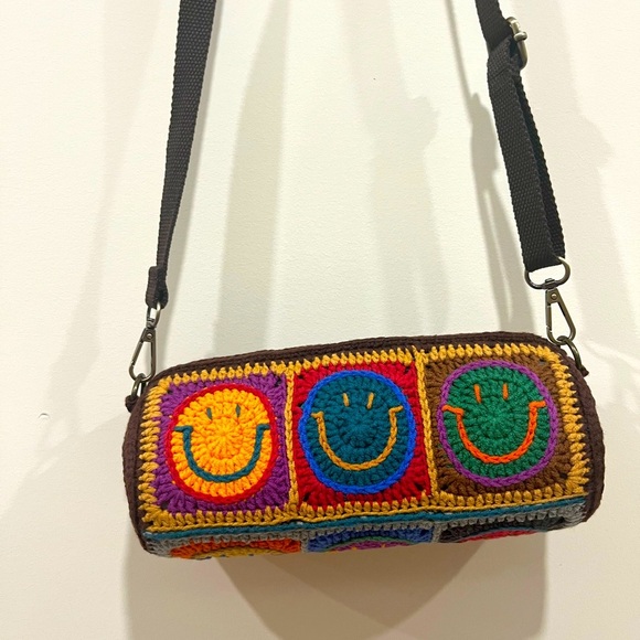 Colorful Crochet Smiley Face Shoulder Bag - Picture 1 of 11